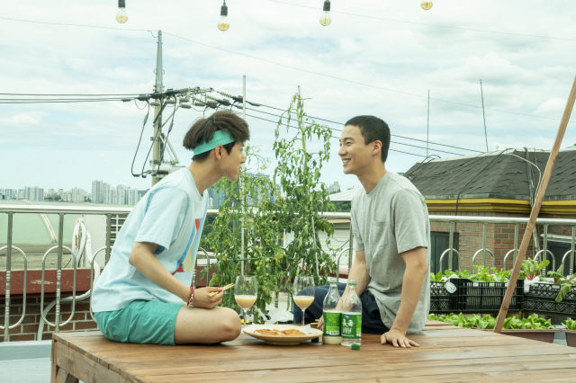 [김중기의 필름통] ‘킬러의 보디가드2 발신제한 메이드 인 루프탑
