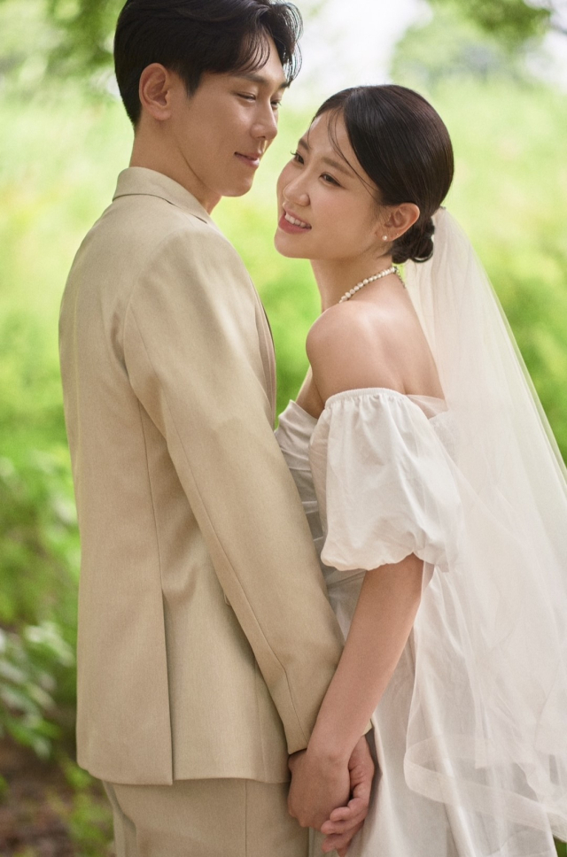 [화촉] 김창홍(한민 행복을 심는 치과 원장) 아들 효준 군, 권혁수(청구자동차상사 대표) 딸 다영 양 12일 결혼