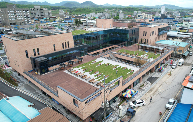 전통시장과 문화공간이 한 곳에…의성군 안계행복플랫폼 눈길