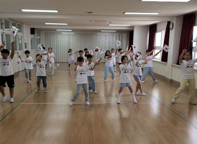대잠초 2학년 학생들 독도플래시몹 영상 공모전 최우수상 수상