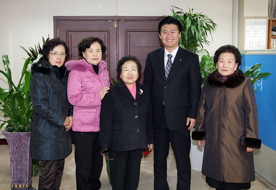 부인회 대전 대덕구지회, 성금 기탁