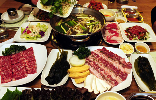 산마늘과 벌집삼겹살의 환상적 만남