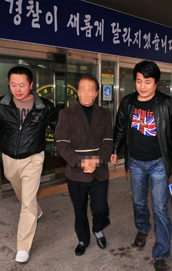 경찰, 충남 다방종업원 살해 피의자 검찰 송치