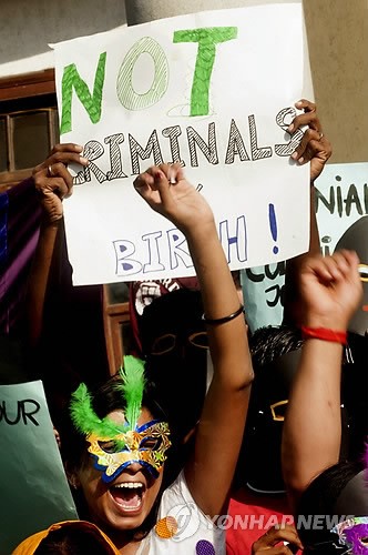 INDIA VERDICT ON GAY SEX - 포토뉴스