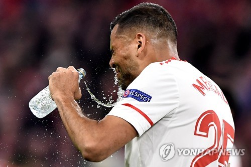 sevilla fc gabriel mercado