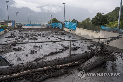 SWITZERLAND CHAMOSON MUDSLIDE