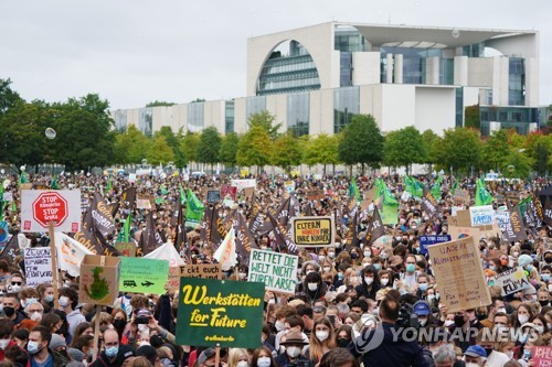 GERMANY CLIMATE CHANGE PROTEST