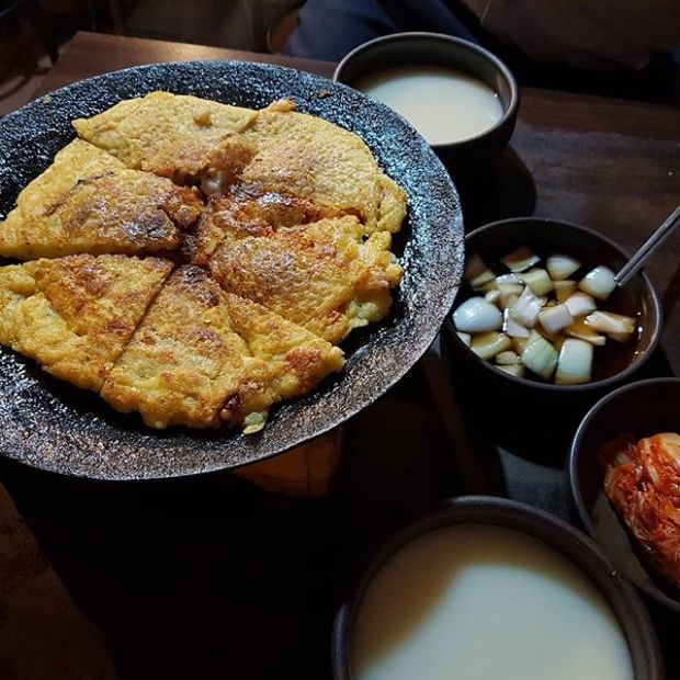 비오면 생각나는 소울푸드 ‘빈대떡’ 맛집