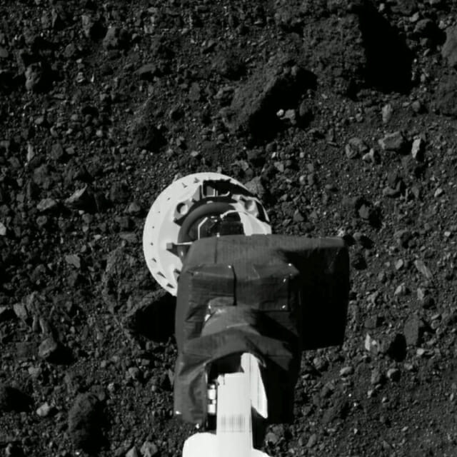 NASA 탐사선, 소행성 베누에 착륙해 토양 샘플 채취 [우주로 간다]