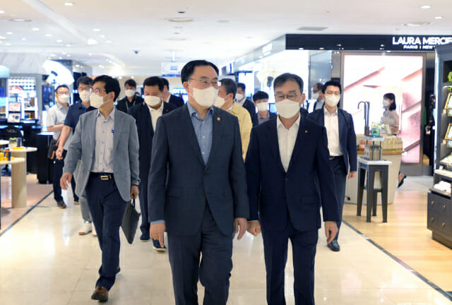 문승욱 산업부 장관, 대형유통매장 방역관리 특별점검