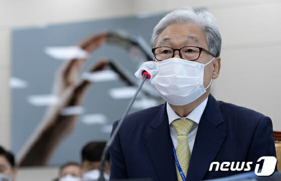 SNS 통한 마약 유통 늘고 있어…해결 위해 인력·예산 필요