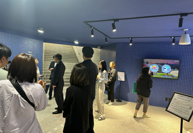 인디제이 ‘눈치AI’, 서리풀아트스튜디오 관람객 마음 사로잡아