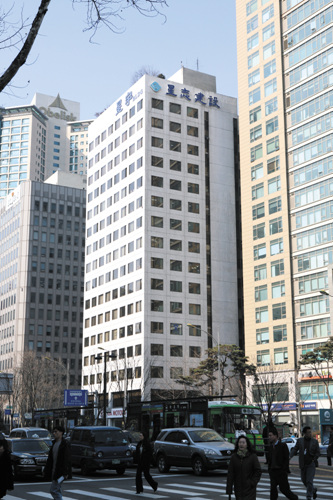 Issue |성지건설 인수한 박용오 삼부자, 캐시카우로 키워 제2 두산 만드나