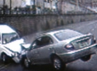 중앙선 넘어 '쾅' 정면충돌 순간 포착…1명 사망