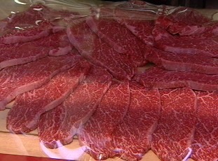 한우라더니.. 정육점 10% 젖소·육우 속여 팔아
