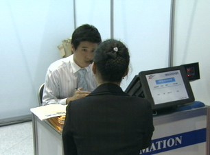5월 취업자 10년만에 '최악'…21만 9천 명 감소