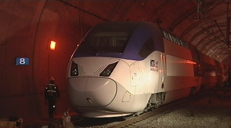 KTX 이어 전동차까지…코레일 왜 이러나 분통