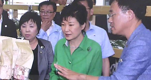 박 대통령 로컬푸드로 농산물 유통구조 개선