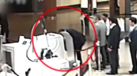 삼성전자 세계 어디서도 매장서 제품 테스트하진 않는다