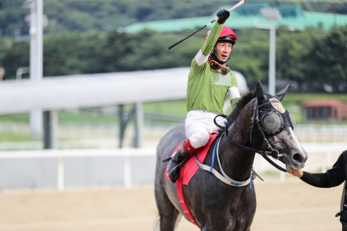라온이 라온했다! 제12회 스포츠동아배 라온더골드 우승