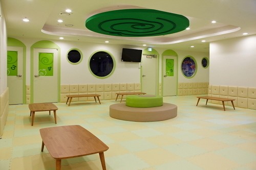 [컨슈머]초록사과키즈영화관, ‘안정’ 판정 내장재 사용