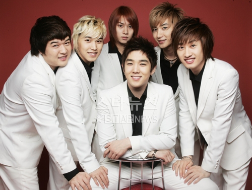 슈퍼주니어T 6명이라 아쉽지만 더 행복하다(?)