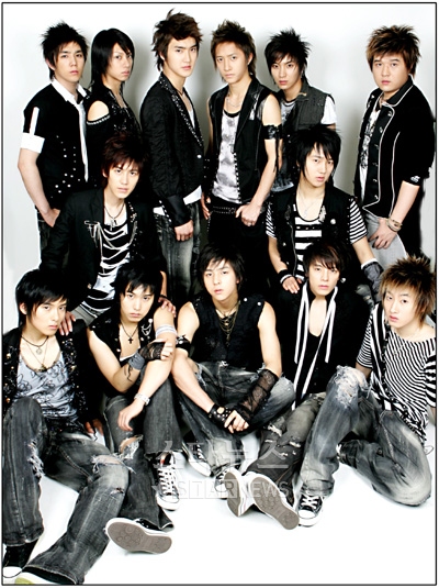 슈퍼주니어, HOT 행복 리메이크