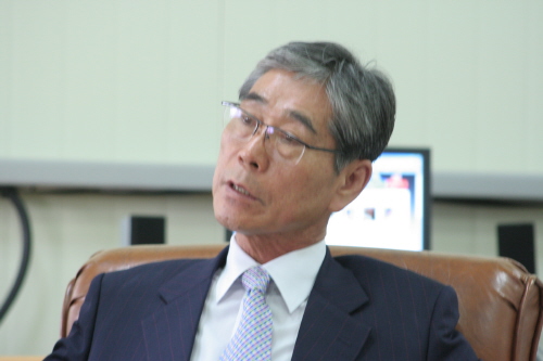 영화연기대상측 일부 배우, 주연상 아니라고 불참