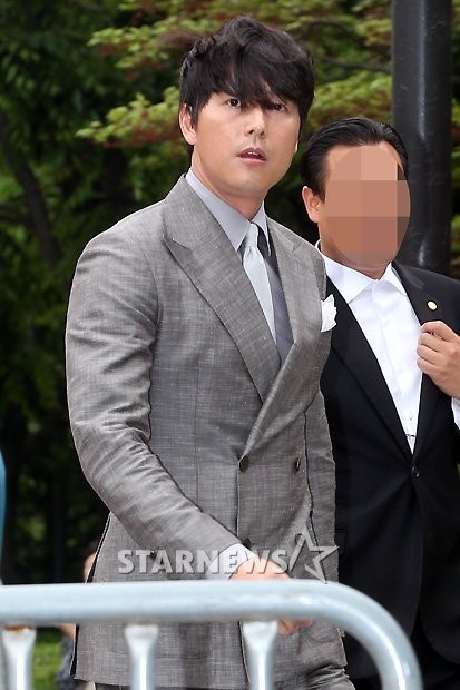[★포토]정우성, 바람에 휘날리는 머리칼도 멋있네!