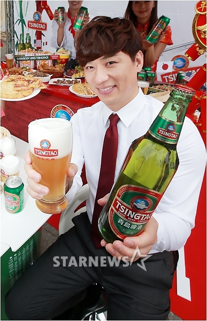 [★포토]정상훈, 양꼬치엔 칭따오 맛있어요