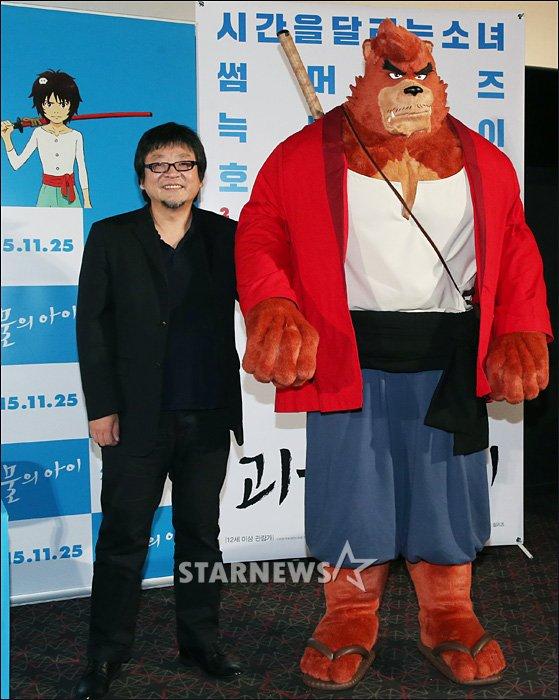 [★포토]호소다 마모루, 쿠마테츠와 함께