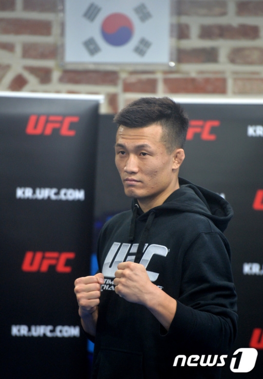 [UFC] 울컥 정찬성 복귀전 KO승 소감 한국, 맘 따뜻한 지도자가…