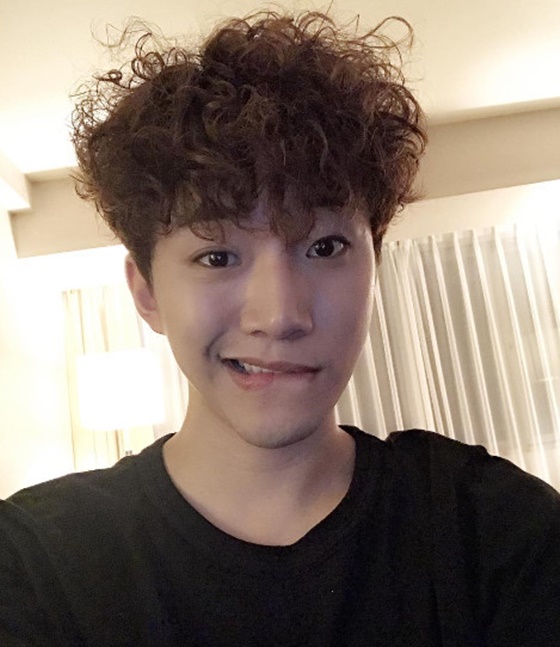 2PM 준호, 푸들머리로 멍뭉美 뿜뿜 꼬불꼬불