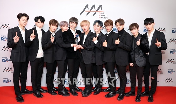 워너원, 불참에도 쇼챔피언 1위..반박불가 대세