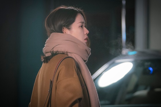 예쁜누나 손예진은 늘 예쁘다