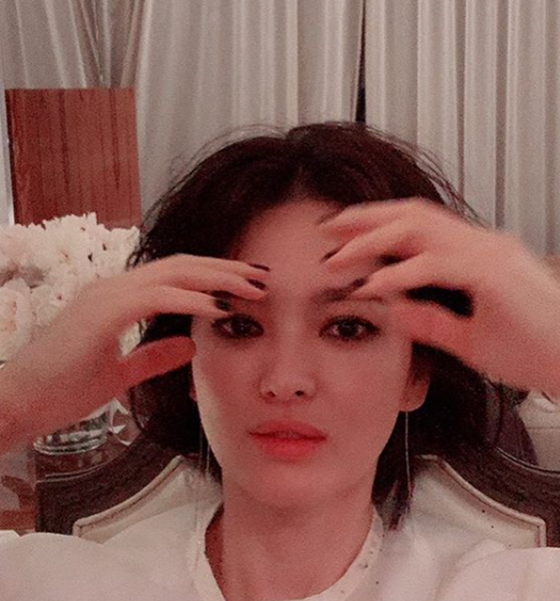 송혜교, 얼굴을 찡그려도 숨길 수 없는 여신미모