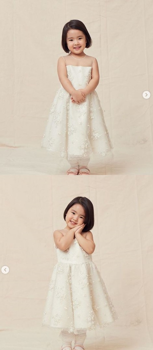 이윤지, 딸 라니 깜찍 화보 공개 많이 컸다..내 아가
