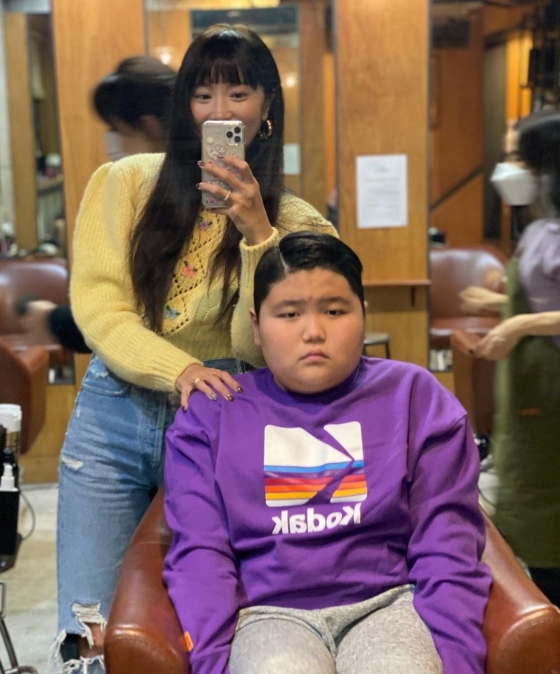 오윤아, 아들 민이와 미용실 데이트..귀여운 母子