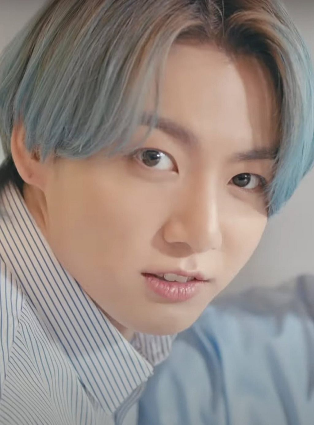 님아 그 물 나 한 잔 주오♥..방탄소년단 정국, 정수기 광고 속 청량美 톡톡