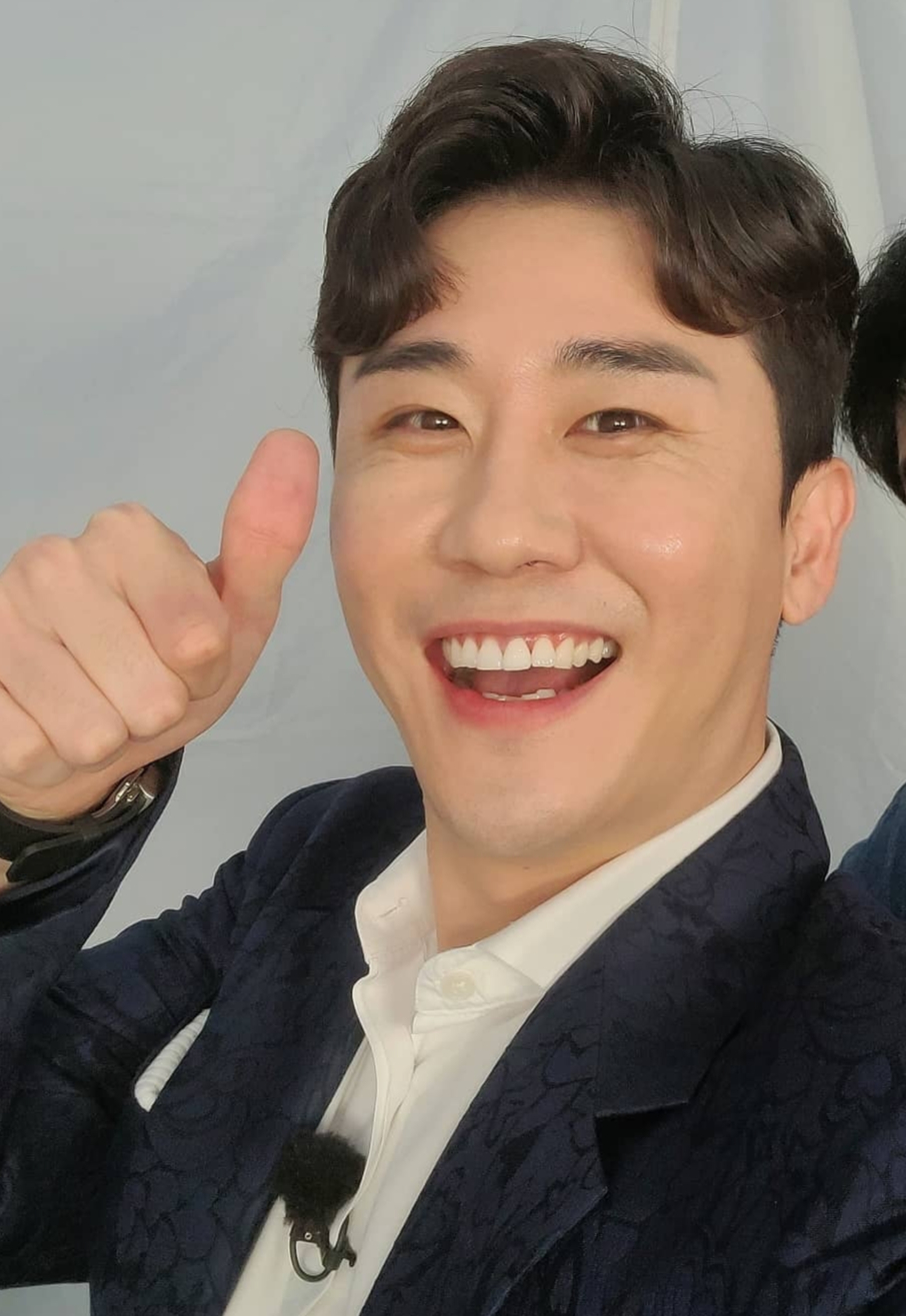 영탁 팬카페 영탁이 딱이야 대한민국 사회백신 나눔 캠페인 4915만원 기부..기부와 나눔 선한 영향력 실천