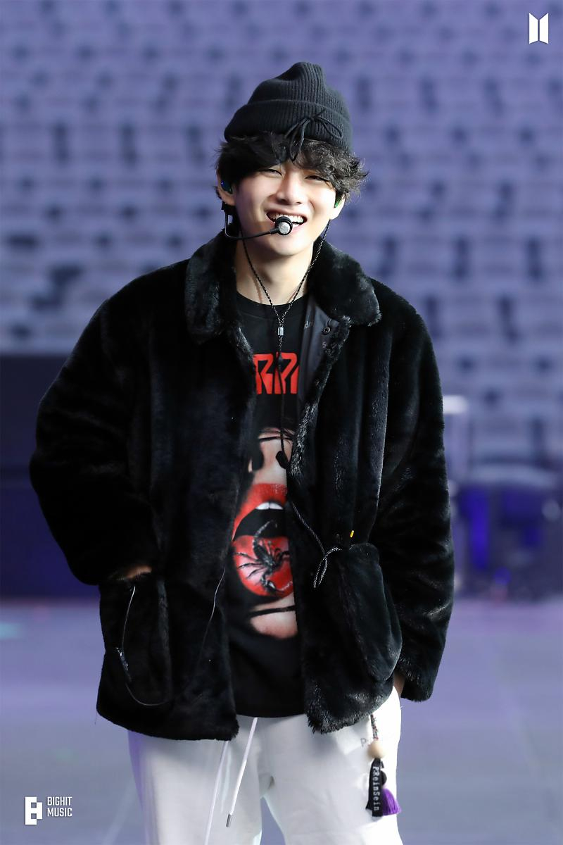 김태형이라는 잘생김 필터..방탄소년단 뷔, 카멜레온 매력 발산