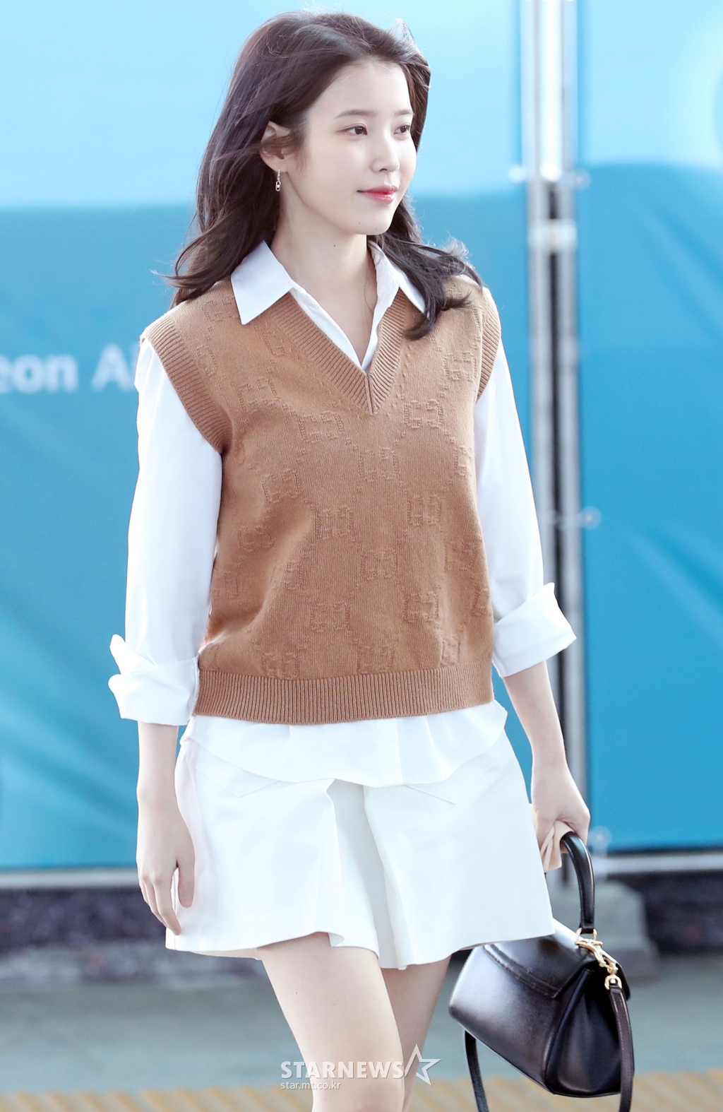 이지은 바람에 미모도 활짝[★포토]