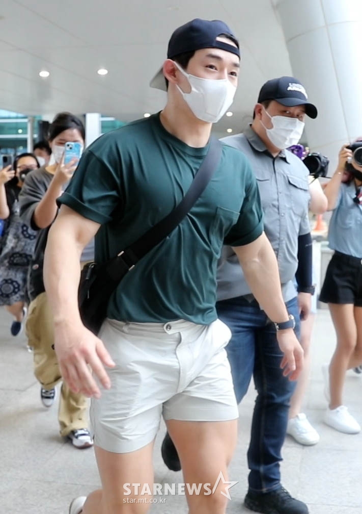 원호 시선강탈 근육남![영상]