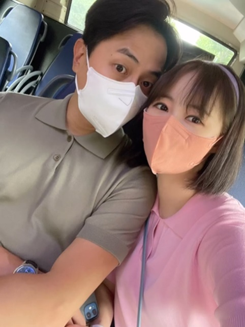앤디, 아내 이은주 위해 미용실 오픈..직접 고데기로 들고 머리 손질