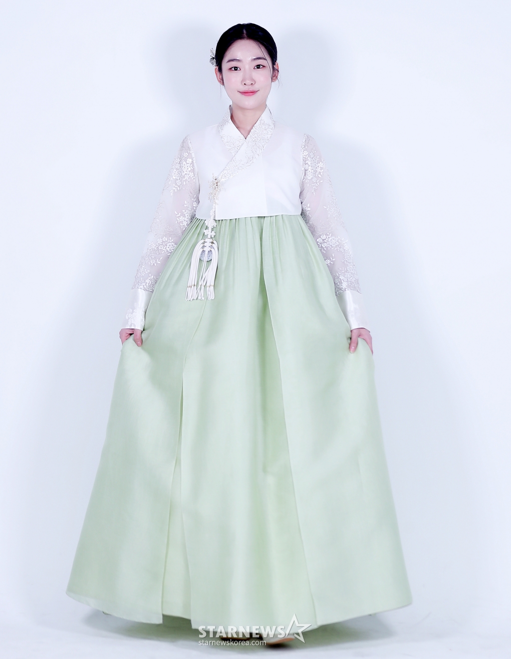 송지우 고운 한복과 잘 어울리는 미모[★포토]