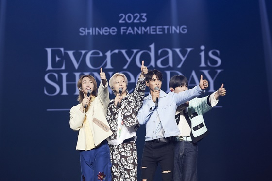 샤이니 드디어 데뷔 15주년, 다 팬들 덕분..모두 즐겼으면