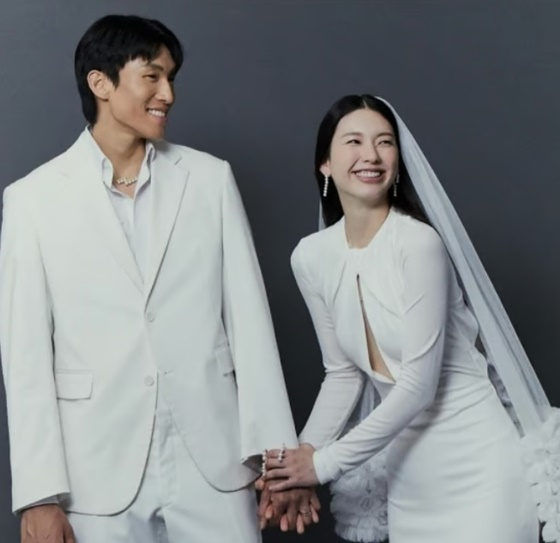 '모델·축구선수 커플' 김진경김승규, 오늘(17일) 결혼 "새로운 시작"
