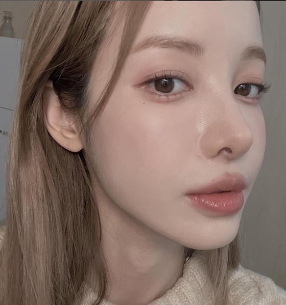 가슴→윤곽 성형 유깻잎, 외모 지적에 분노 손가락으로 X싸..아침부터 짜증