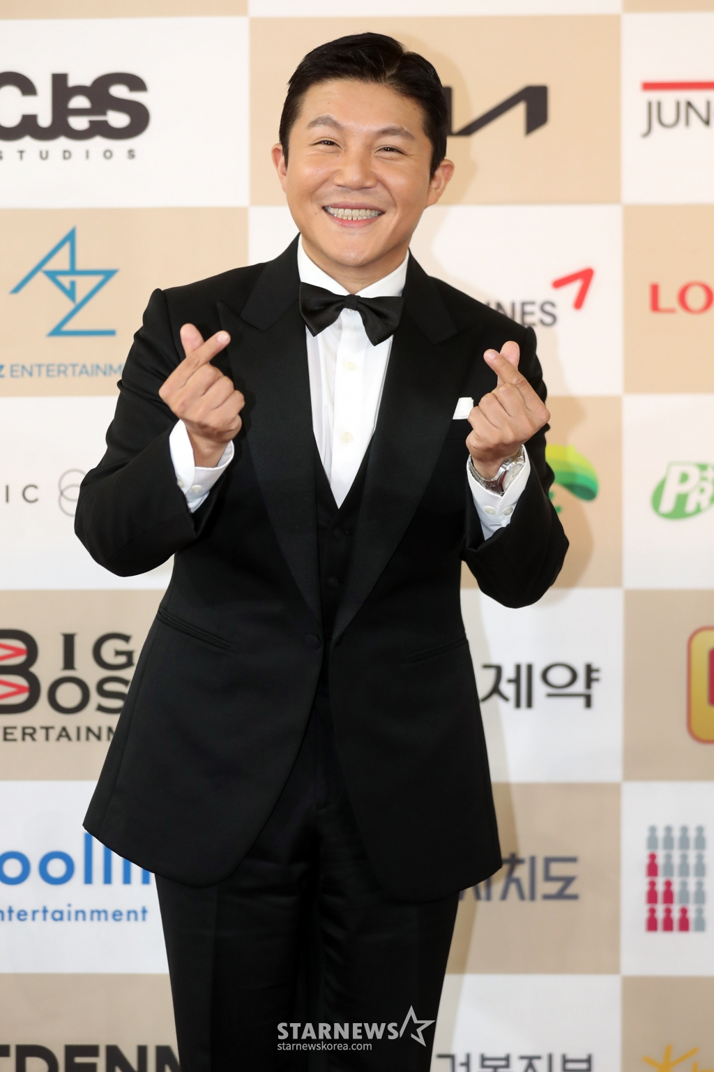 주우재 쫓겨나..조세호, 결혼식 하객 재산순 좌석 논란→청문회 연다[스타이슈]