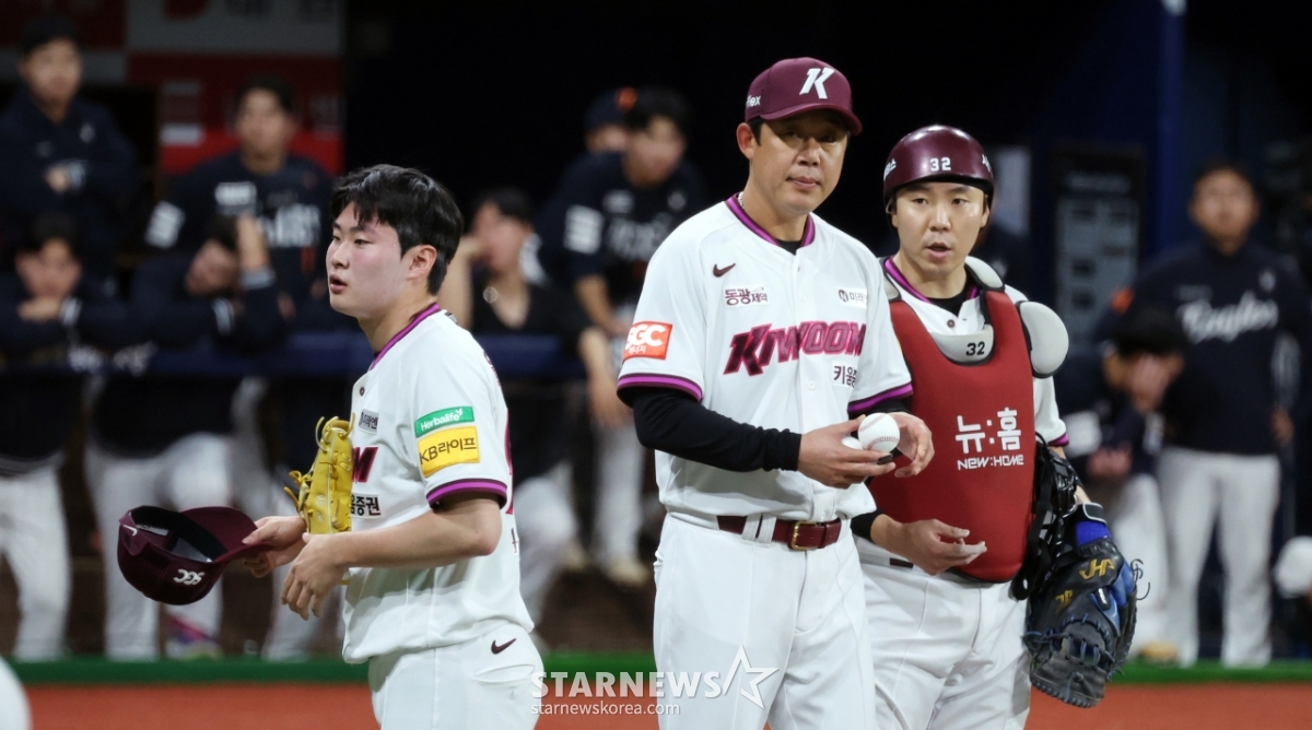 [포토]윤현..잘버텼다!